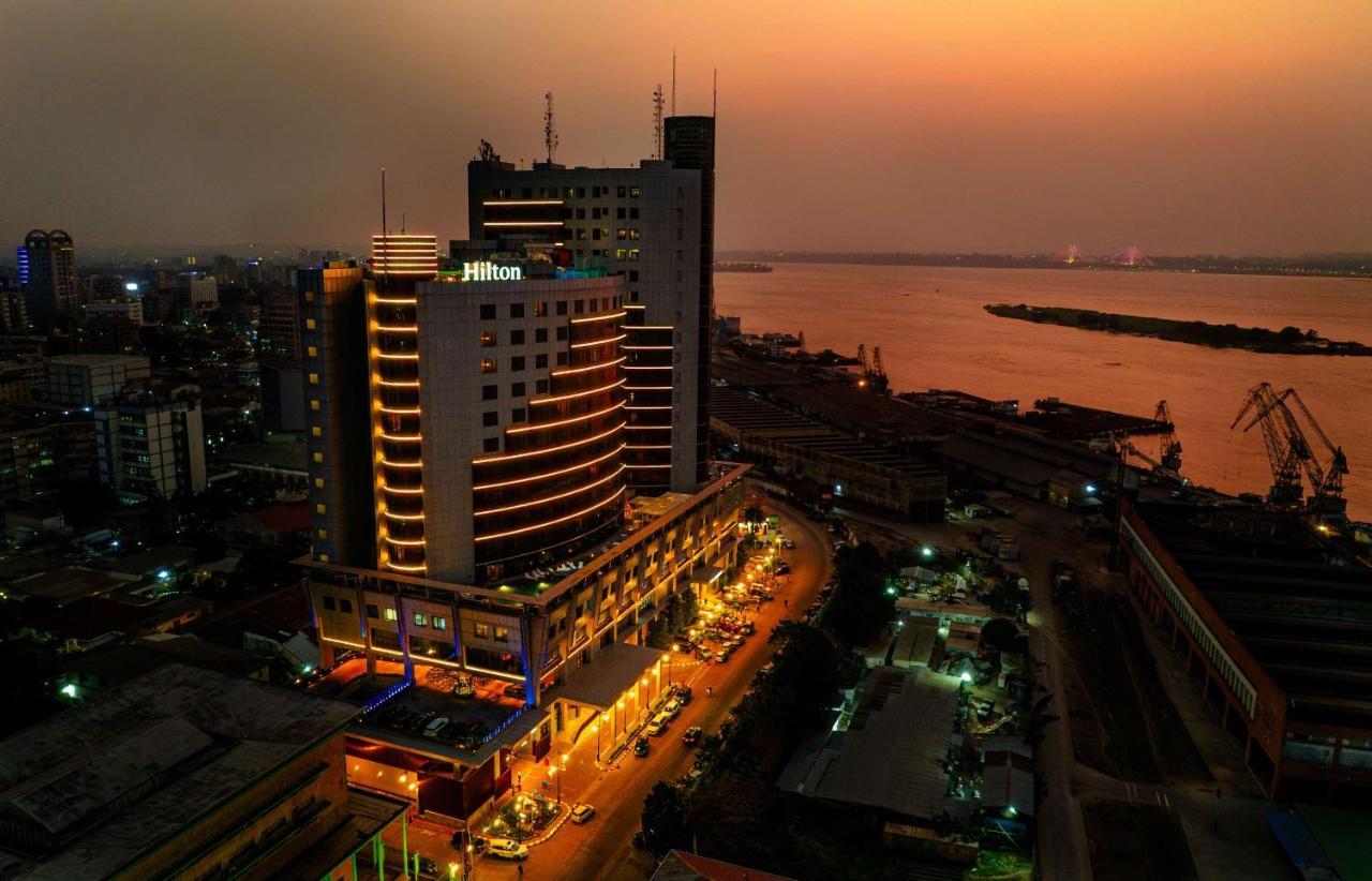 Hilton Kinshasa Hotel Kültér fotó