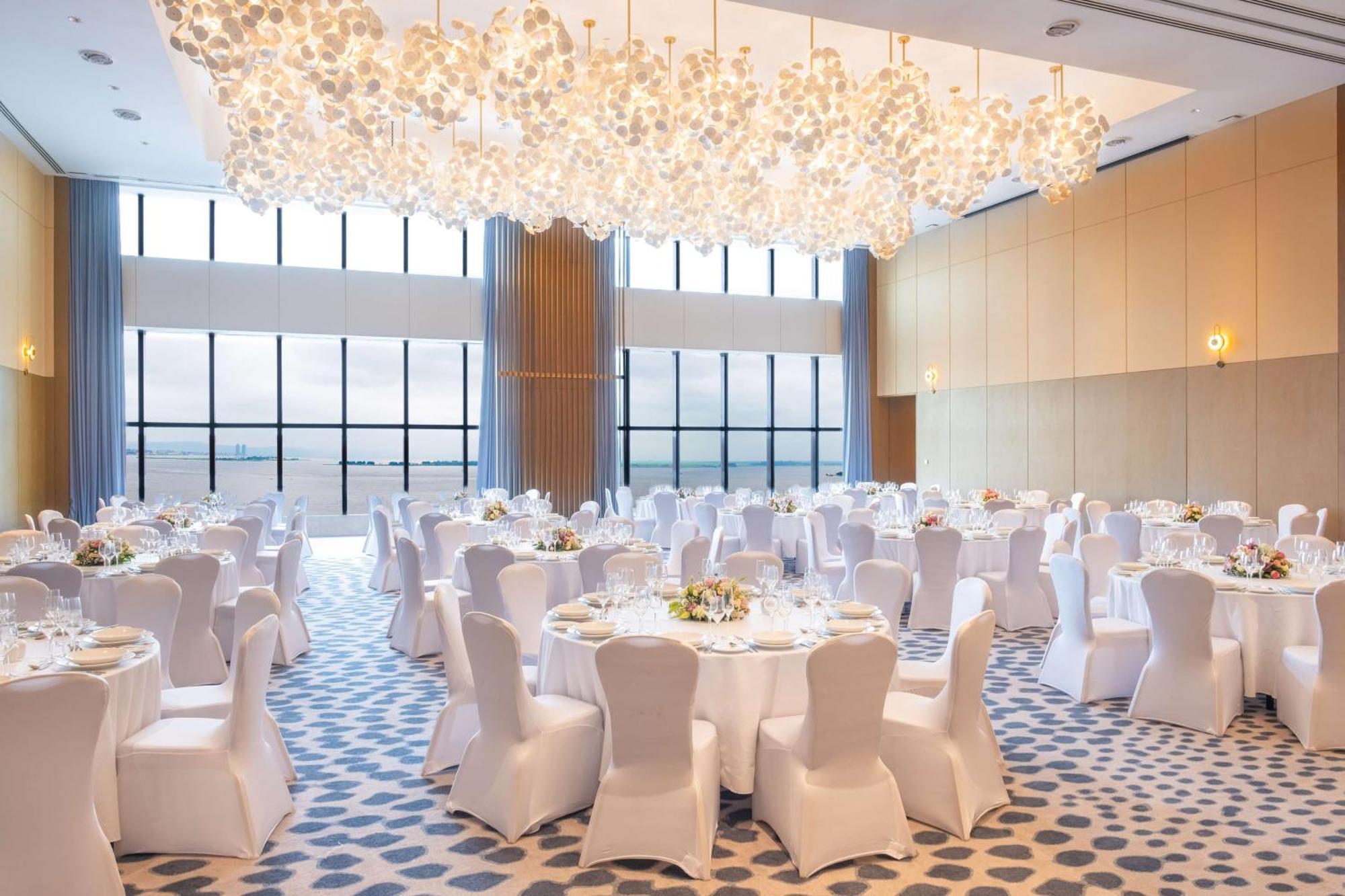 Hilton Kinshasa Hotel Kültér fotó