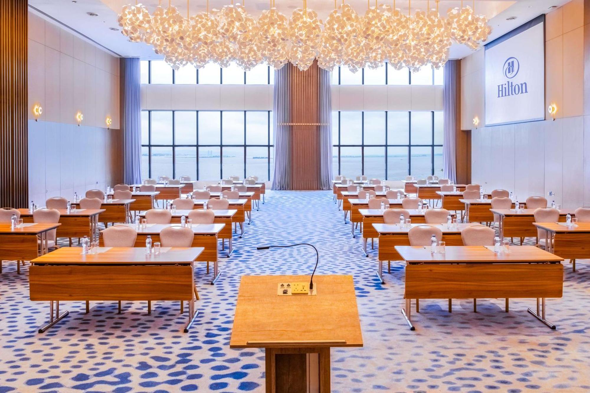 Hilton Kinshasa Hotel Kültér fotó